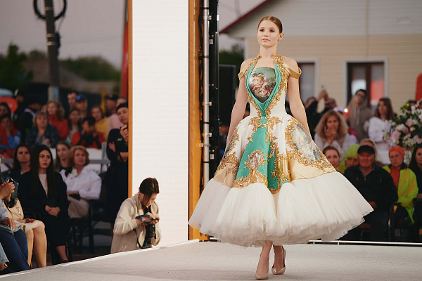 2024-06-01_21-14-10_ParisLFW.JPG